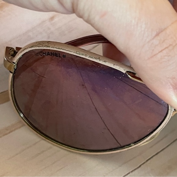 Chanel Pink Mirrored Aviator Pilot Sunglasses Gold Accents with Case - Picture 4 of 16